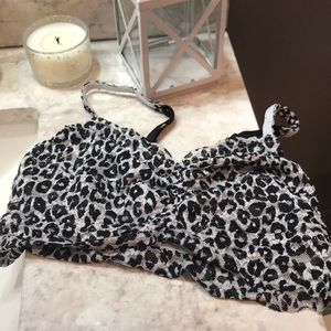 Victoria’s Secret Pink Lace Bralette